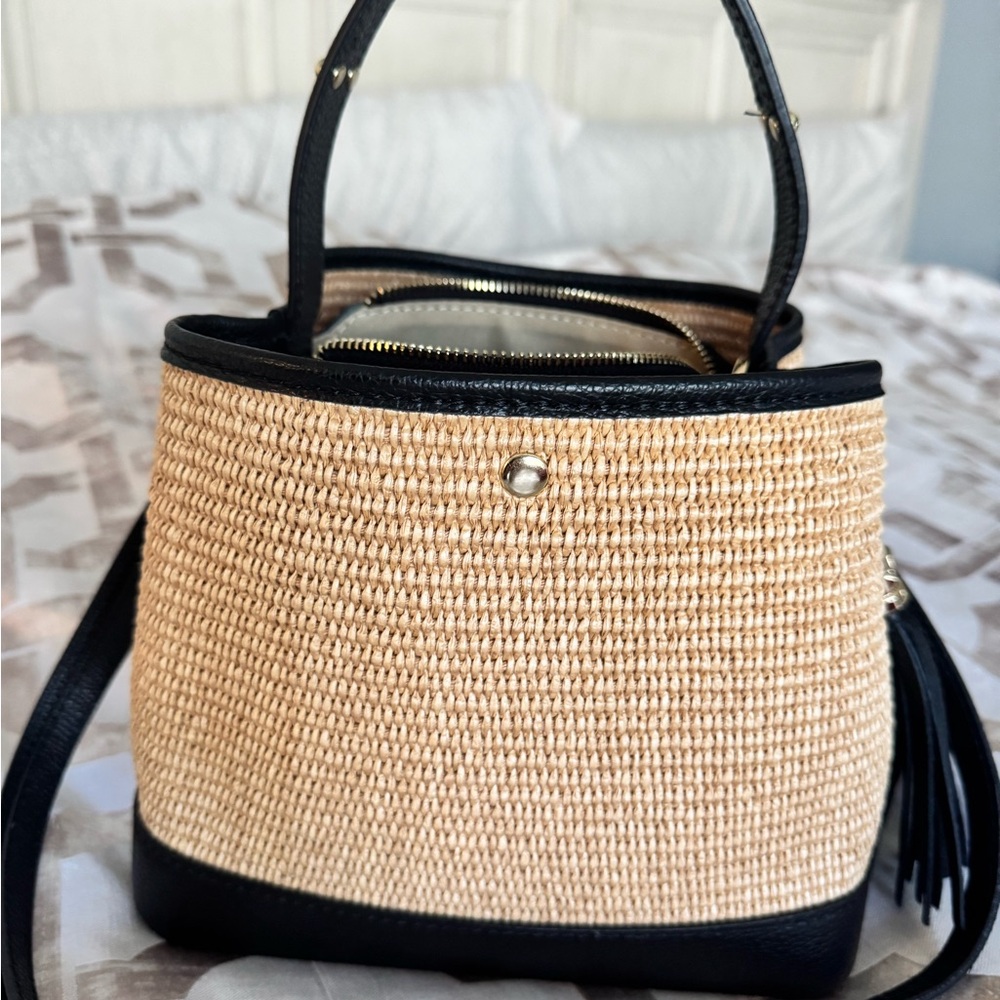 Black and Tan raffia and genuine leather Women's Handbag made in Italy.